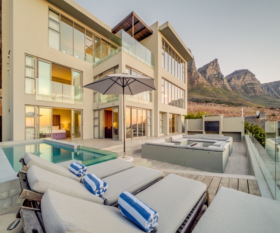 6 Bedroom Property for Sale in Camps Bay Western Cape